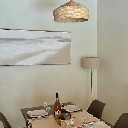 Louloudi Apartment Planos